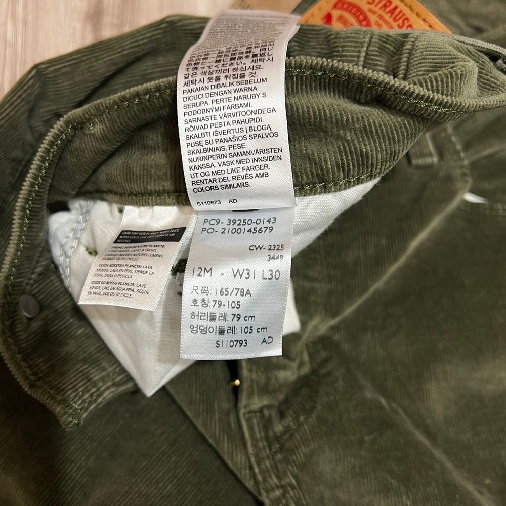 Levi's Classic Straight Corduroy Jeans Green 12M (W31 L30) Mid Rise Women NWT - Picture 12 of 14
